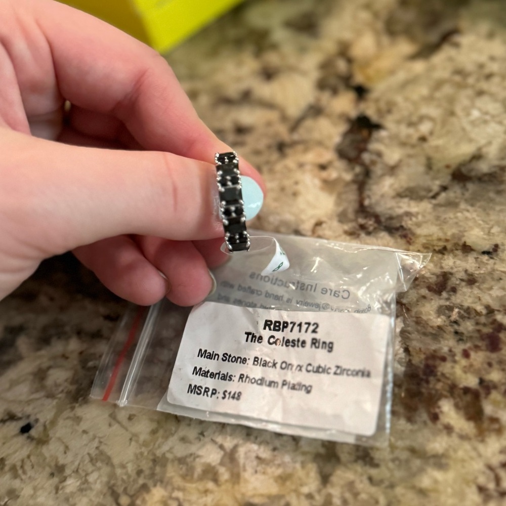 Black onyx bomb party ring size 8